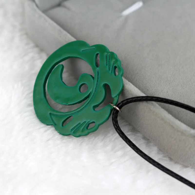 لعبة جديدة تأثيري تومب رايدر لارا كروفت قلادة قلادة للجنسين جوفاء الأخضر قلادة مجوهرات مفتاح سلسلة اكسسوارات المشجعين الهدايا #3