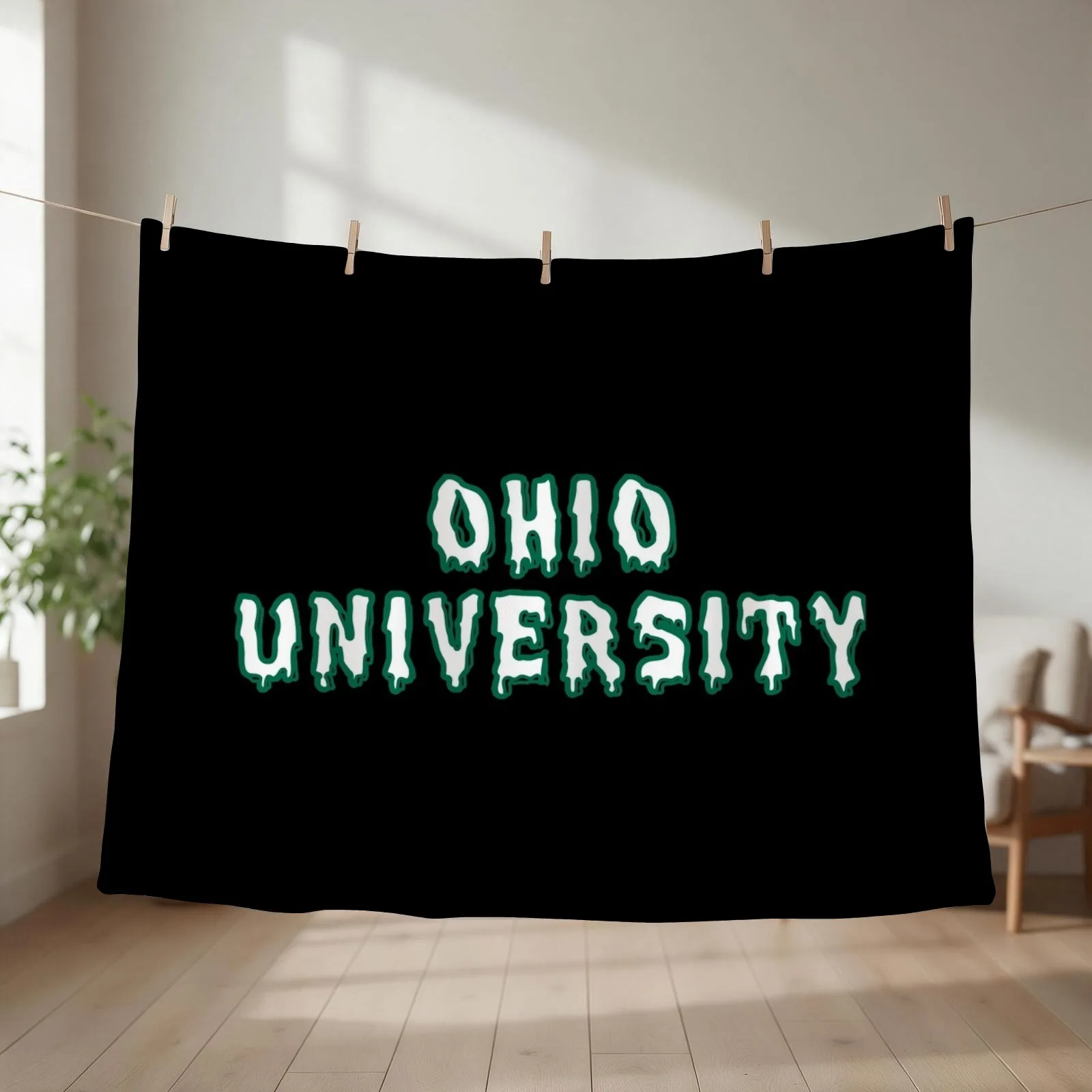 Ohio University Drippy Throw Blanket couch cozy soft plush fuzzy picnic outdoor blanket