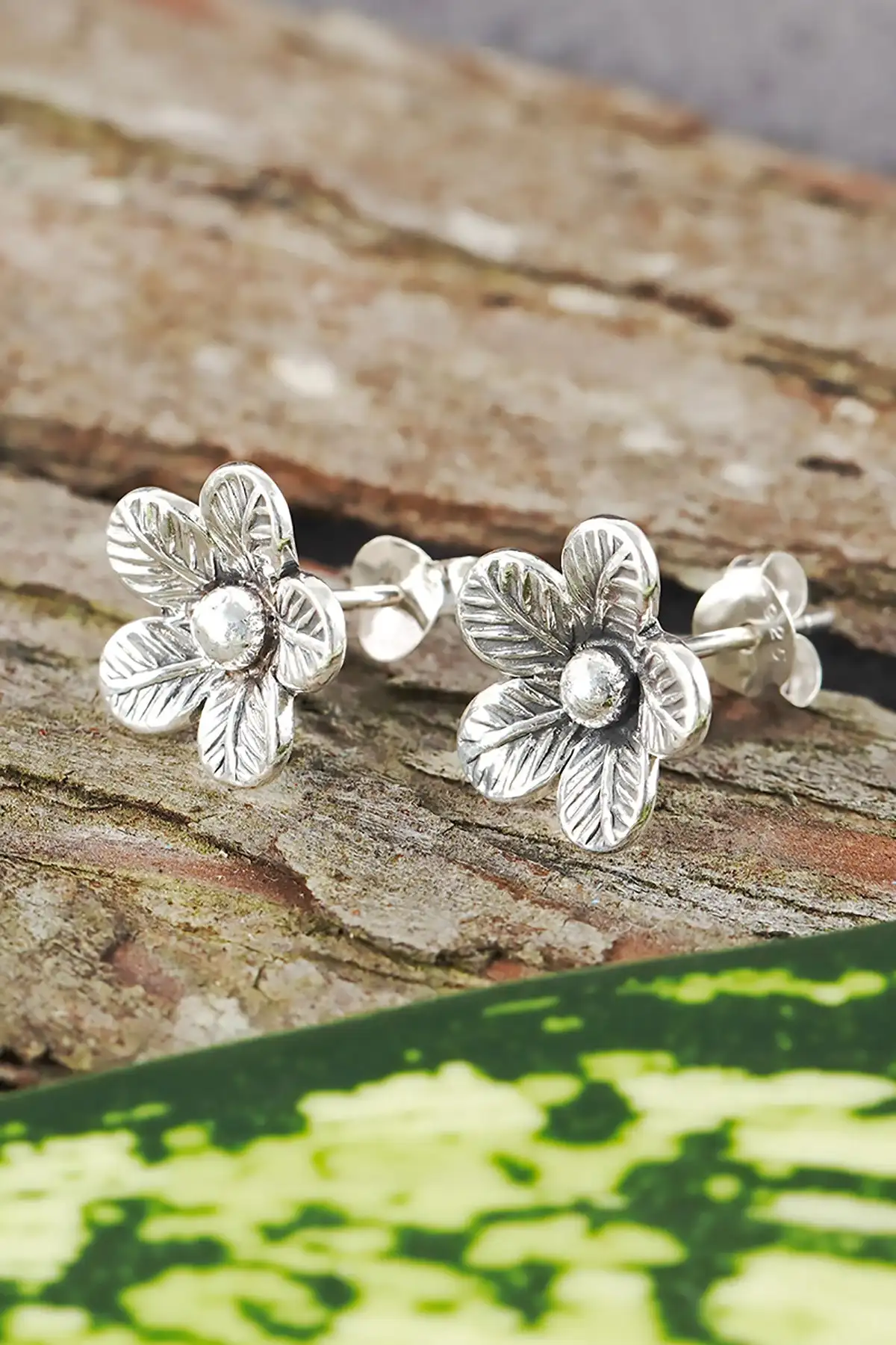 925 Sterling Silver Filled Daisy Post Earrings