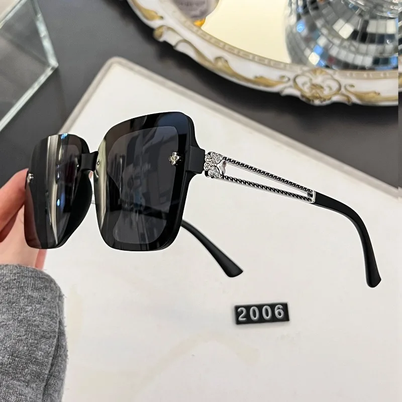 

​​2025 Hollow Temple Sunglasses, HD Polarized UV400 Lightweight Luxury Fashion Unisex Catwalk Premium Sun Glasses​​