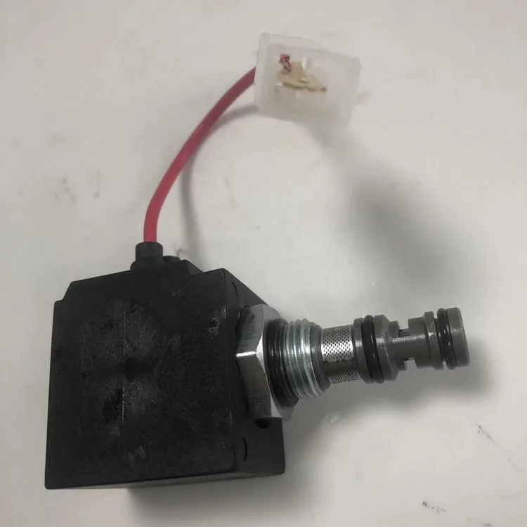 

139307A1 81870281 Высококачественный электромагнитный клапан для трактора 5610