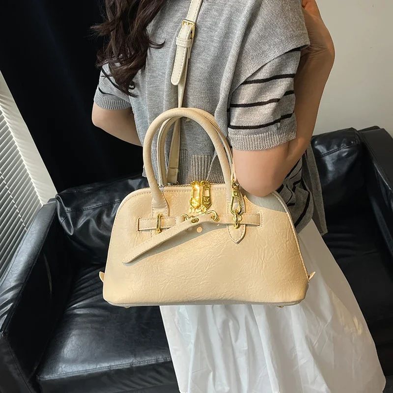 

Women’s Luxury Leather Fashion Classic Tote Bag Elegant Designer Shoulder Crossbody Handbag For Trendy Daily Outfits