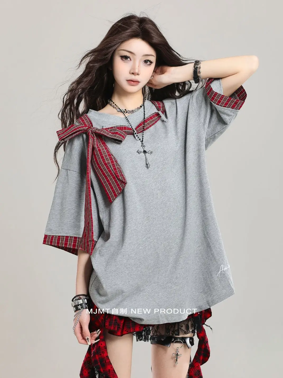 

American Retro Strap Short-Sleeved T-Shirt For Women In Summer Outfit Design Is Very Beautiful And Relaxed Casual Y2k Top