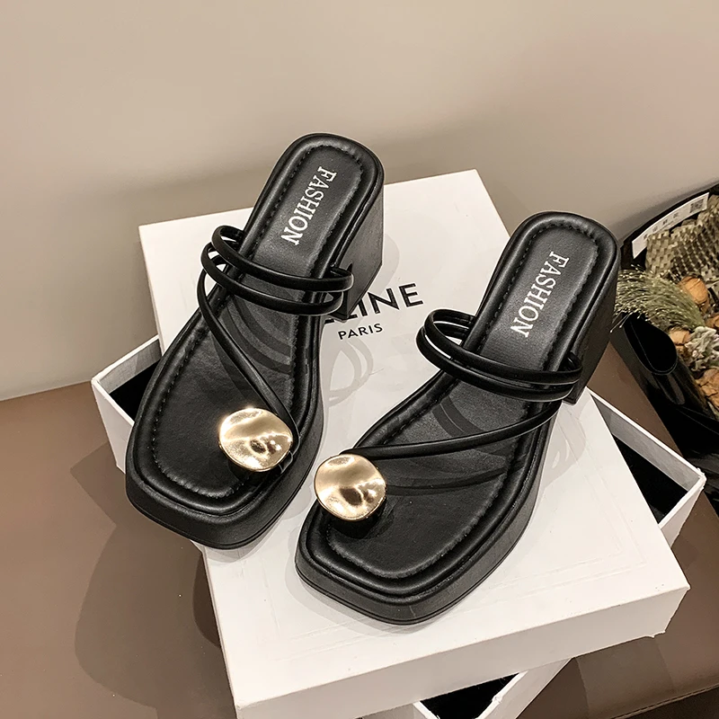 

2026 Fashion Trend Women's High Heel Sandals New Thick-Soled Wedge Two-Way Wearing Flip Flops