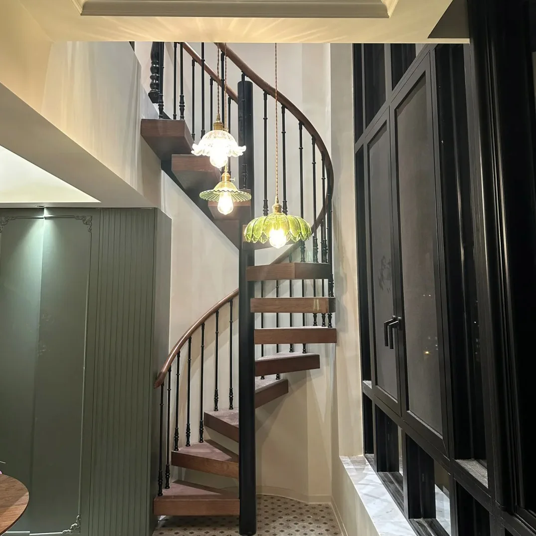 Customization Modern Design Galvanized Steel Spiral Staircase Durable Outdoor Metal Indoor Usage for House and Apartment