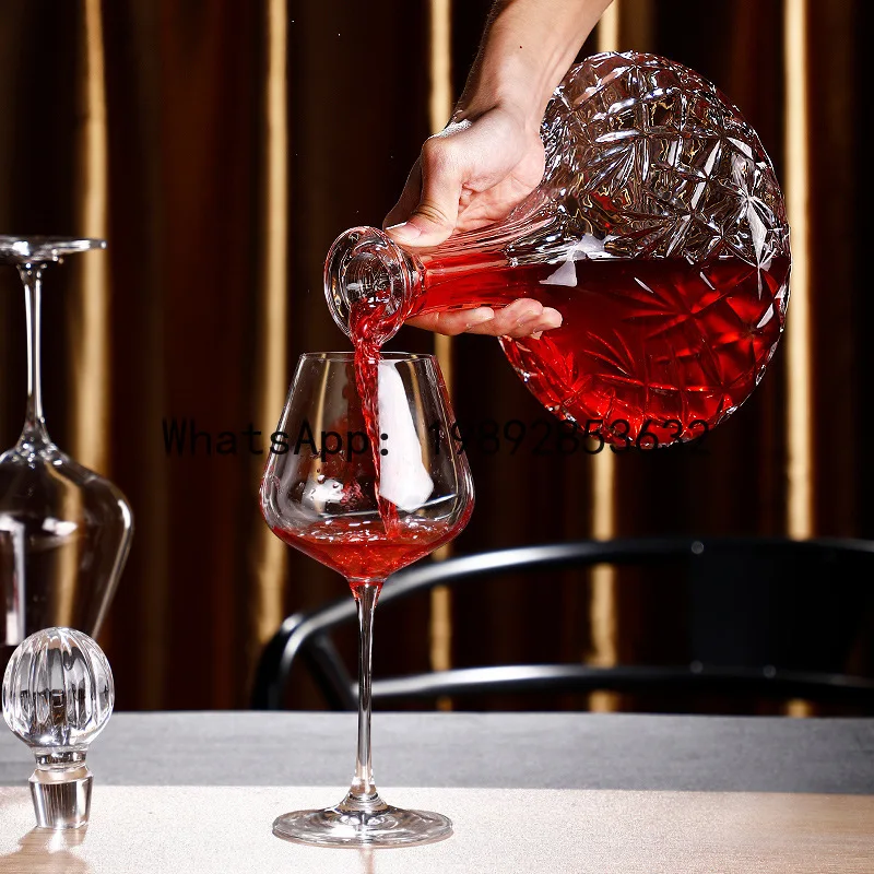 PYJ luxury wine bottle with lid sealed household decanter wine bottle gift set 4