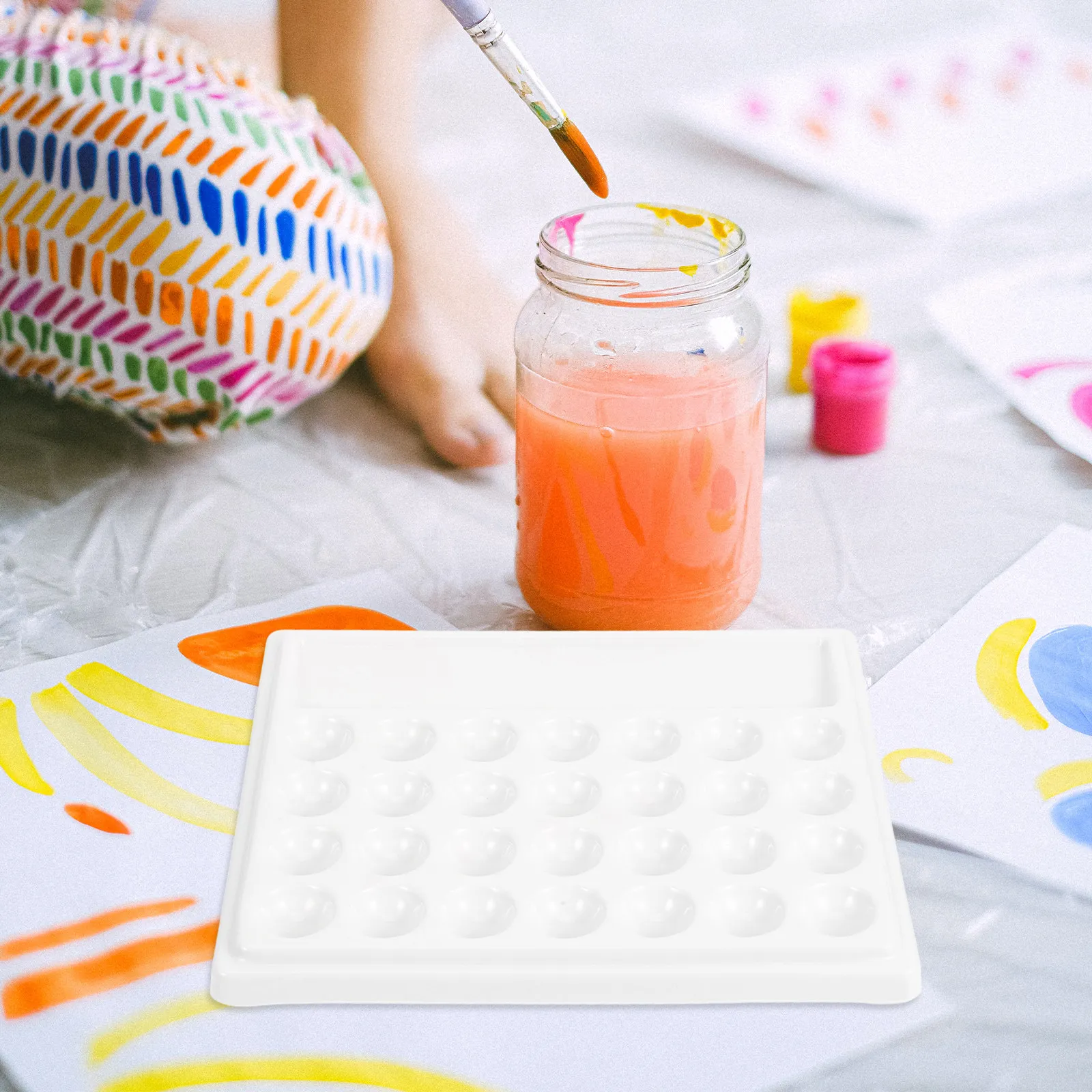 1Pcs 28-Hole Art Painting Tray Premium Plastic Color Mixing Palette for Watercolor Oil Gouache Pigment Artists Students Portable