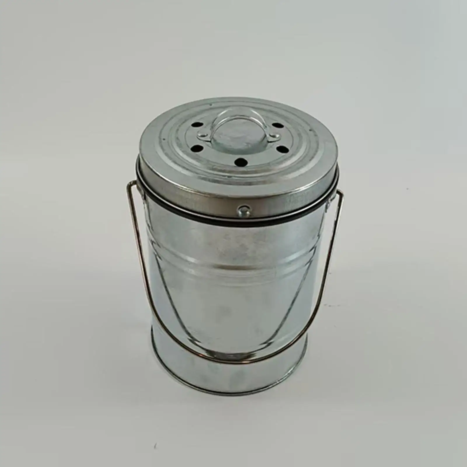 Outdoor Metal Trash Can Small Rubbish Bin Garbage Container with Lid Waste Basket for Home Kitchen Yard Outdoor Indoor Lawn