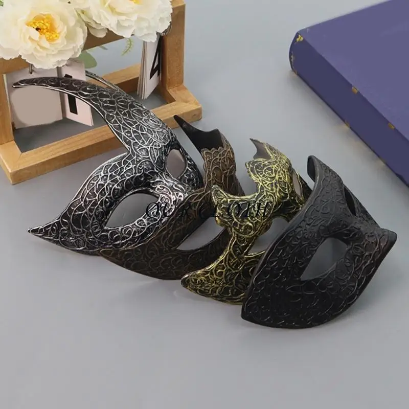 أقنعة تنكرية في البندقية قناع الحفلات البلاستيكية قناع أزياء الهالوين Mardi Gras Mask للنساء الرجال Half Face Mask Gifts Y1ac