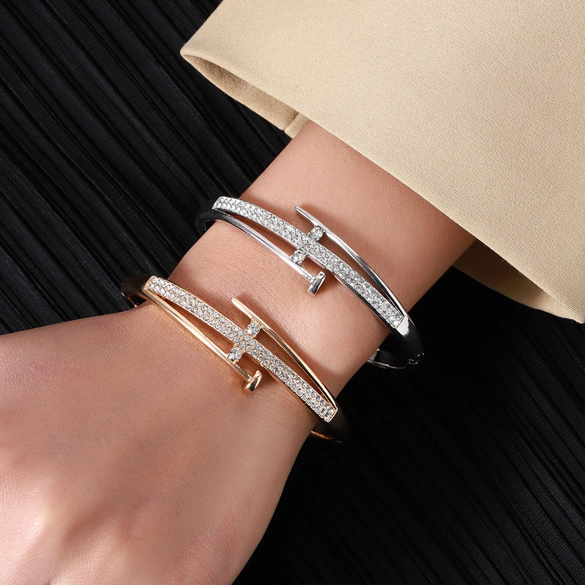 2026 New Fashion Double-row Diamond Nail Bracelet Women Simple Hot-selling Bracelet Girls Ladies Alloy Luxury Versatile Jewelry