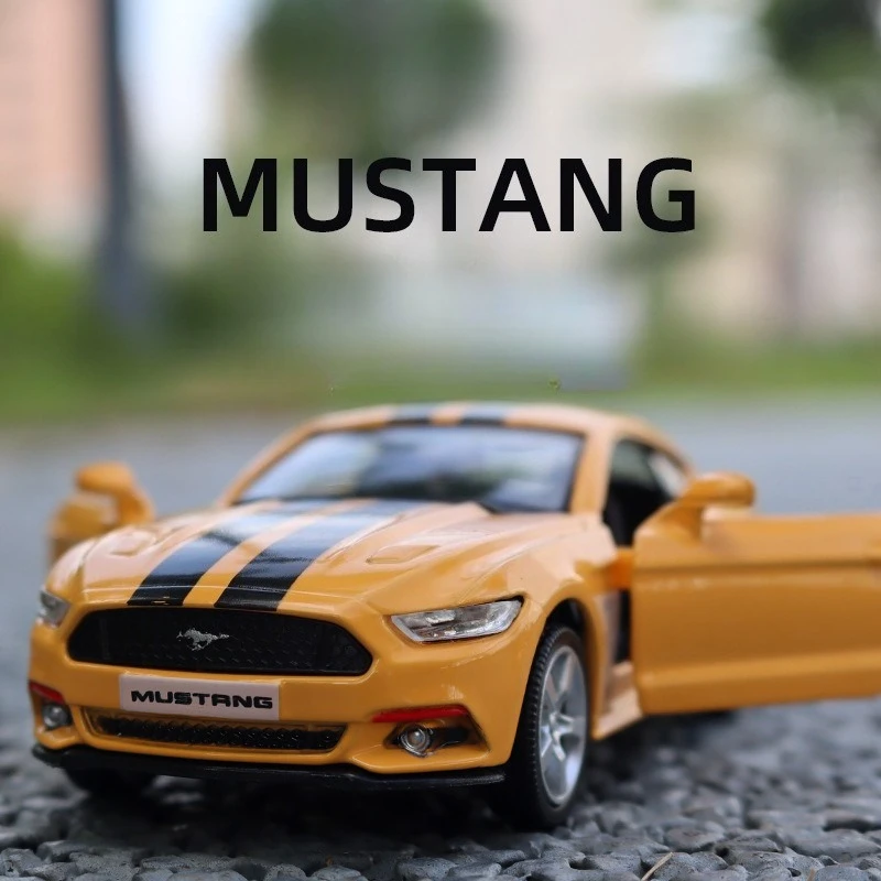 

1:36 масштаб Mustang из сплава металла, литой под давлением миниатюрный автомобиль с откатным механизмом, коллекция рождественских подарков, детские игрушки для мальчиков