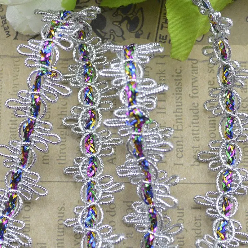 5 meter/196,85 inch per pak nieuwe kledingaccessoires kant damesjurk intimi prachtige feesthoofddeksels met tandrand golvend gouddraad kant