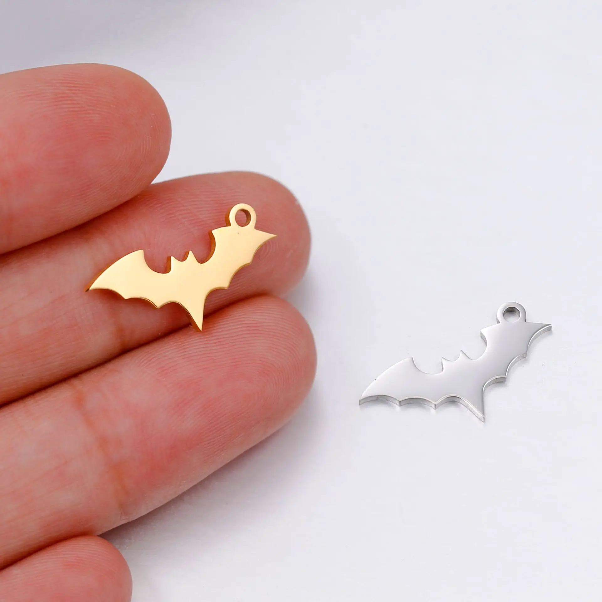 5Pcs/Lot Halloween Bat Charms Bloodsucking Animal Pendants for Jewelry Making Findings Craft Accessory for DIY Necklace Bracelet