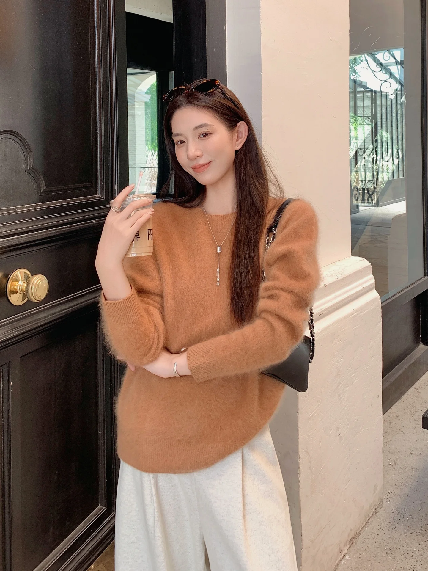 

TWINS Soft Mousse Cloud Mist Luxury Feeling Camere Knitted Sweater Women Loose round Ne Overhead Top Warm Thiened Long ...