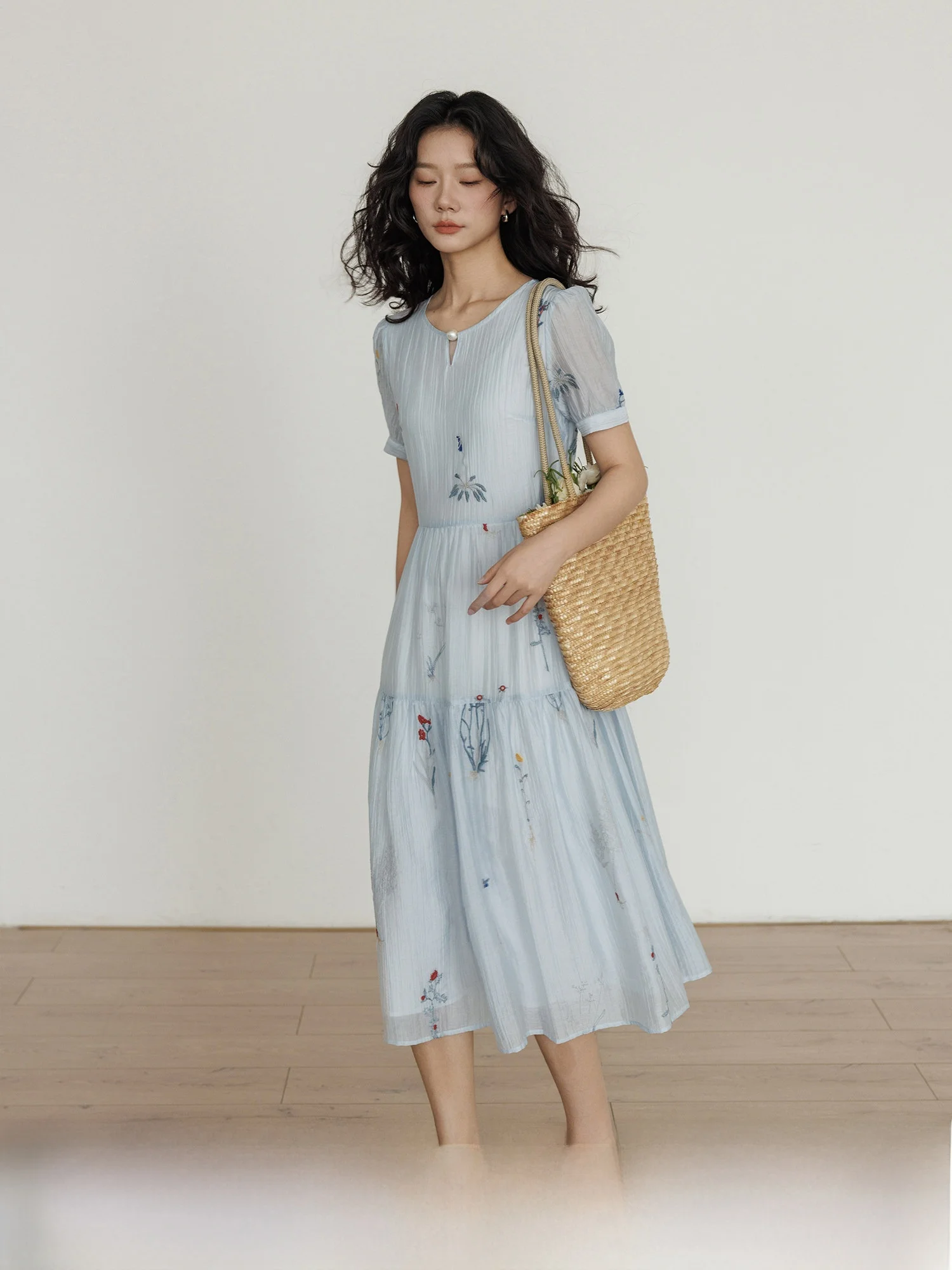 

Vaion Sle round Ne ort Sve Slimming Dr Women's 2025 New Gentle Elegance Embroidery Casual Waist Cinching Long ...