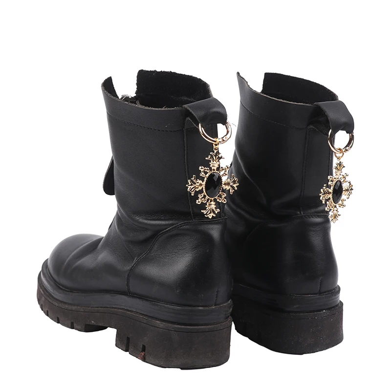 

2pcs Jewelry Punk Sunflower Goddess Boot Charms Funny Shoes Pendant Decorations Diy Alloy Buckle Decor Shoes Accessories