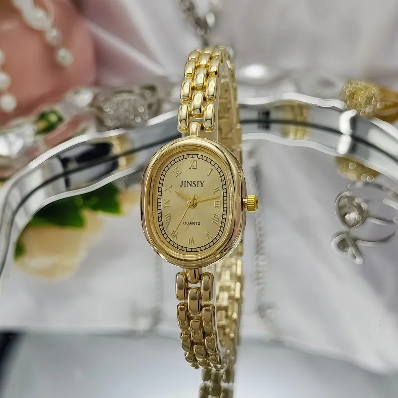 Ladies Watch, Light Luxury Classic Retro Temperament Oval Quartz Watch