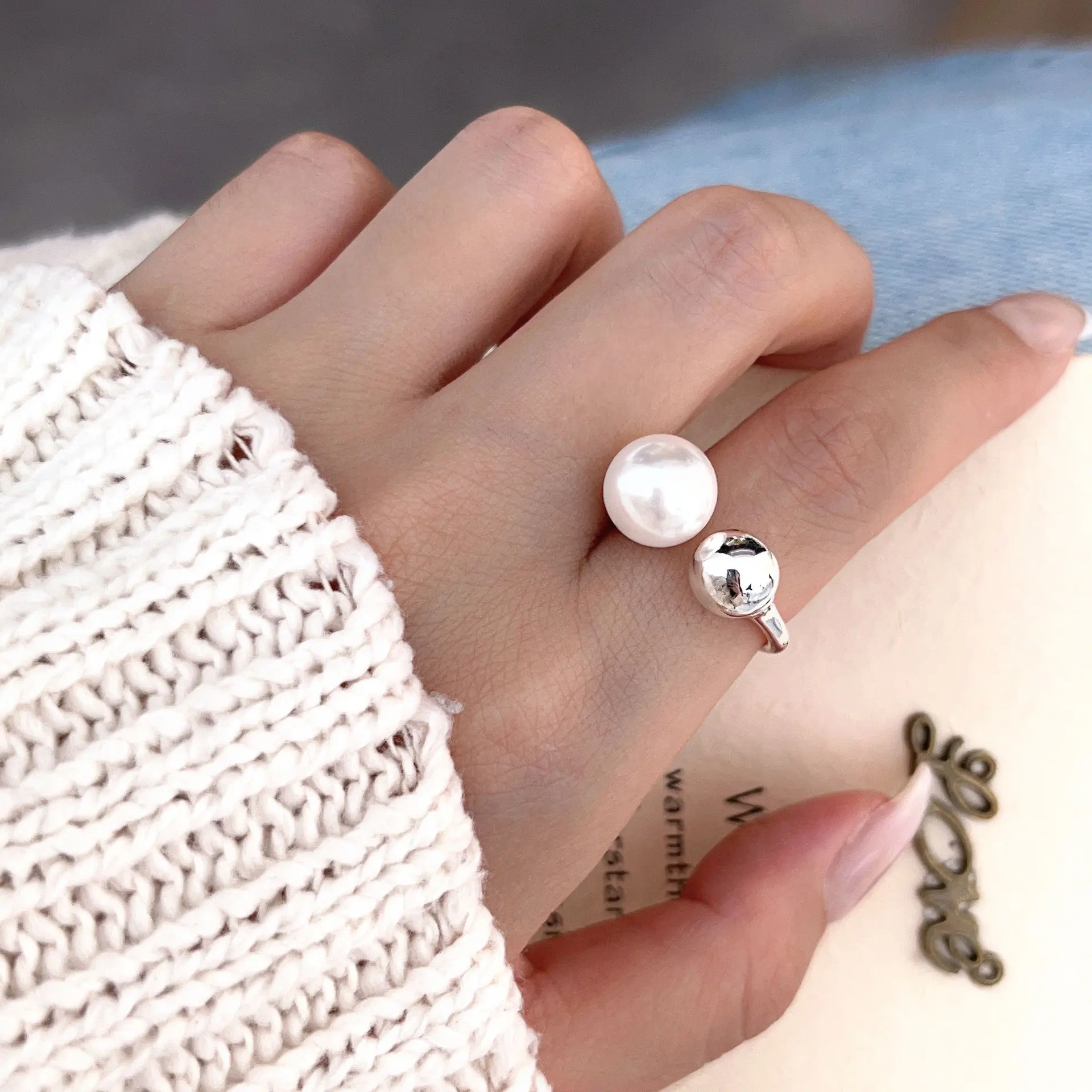 Magnificent Dainty South Sea AAAA Real Natural White Real Pearl 925 Sterling Silver Ring Adjustable Size