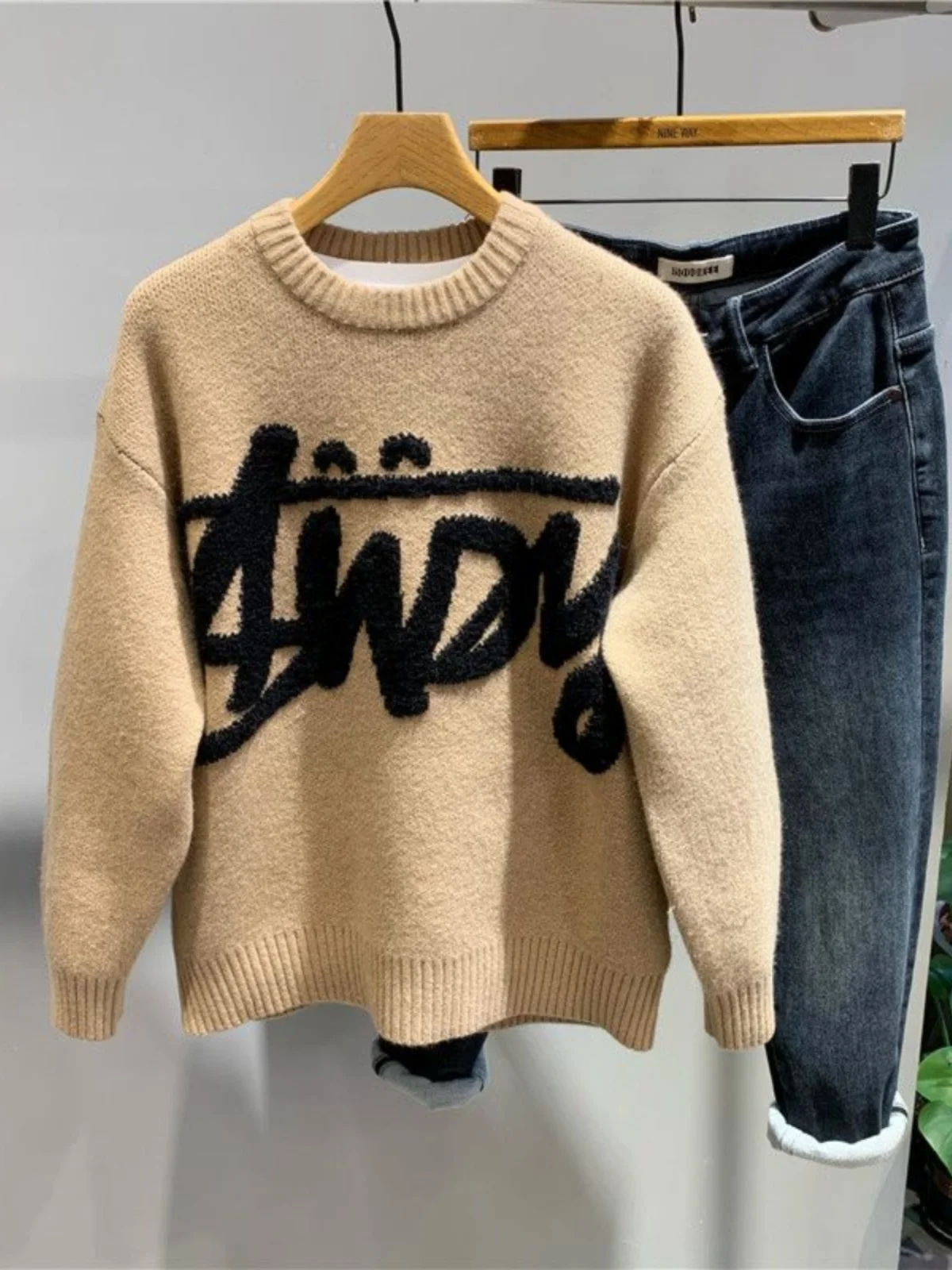 

Faionable Thiened Letter Embroidery Men's Knitted Sweater Loose round Ne Warm Winter Long Sve Youth Active Sle