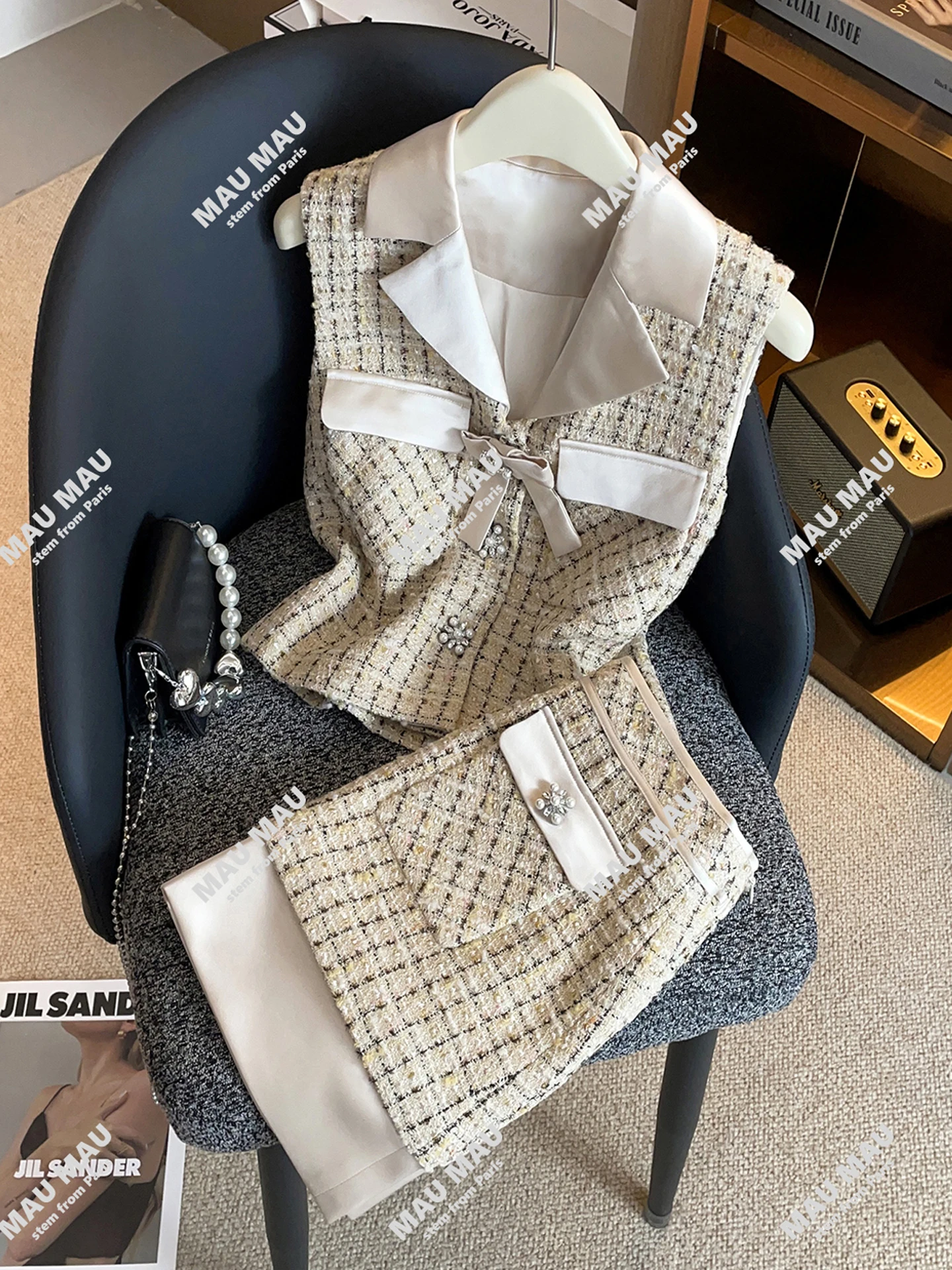 

High-End Autumnal Plaid Woolen Vest And Skirt Set for Women Ele Faionable Two-Piece Outfit with Button Closure And or...