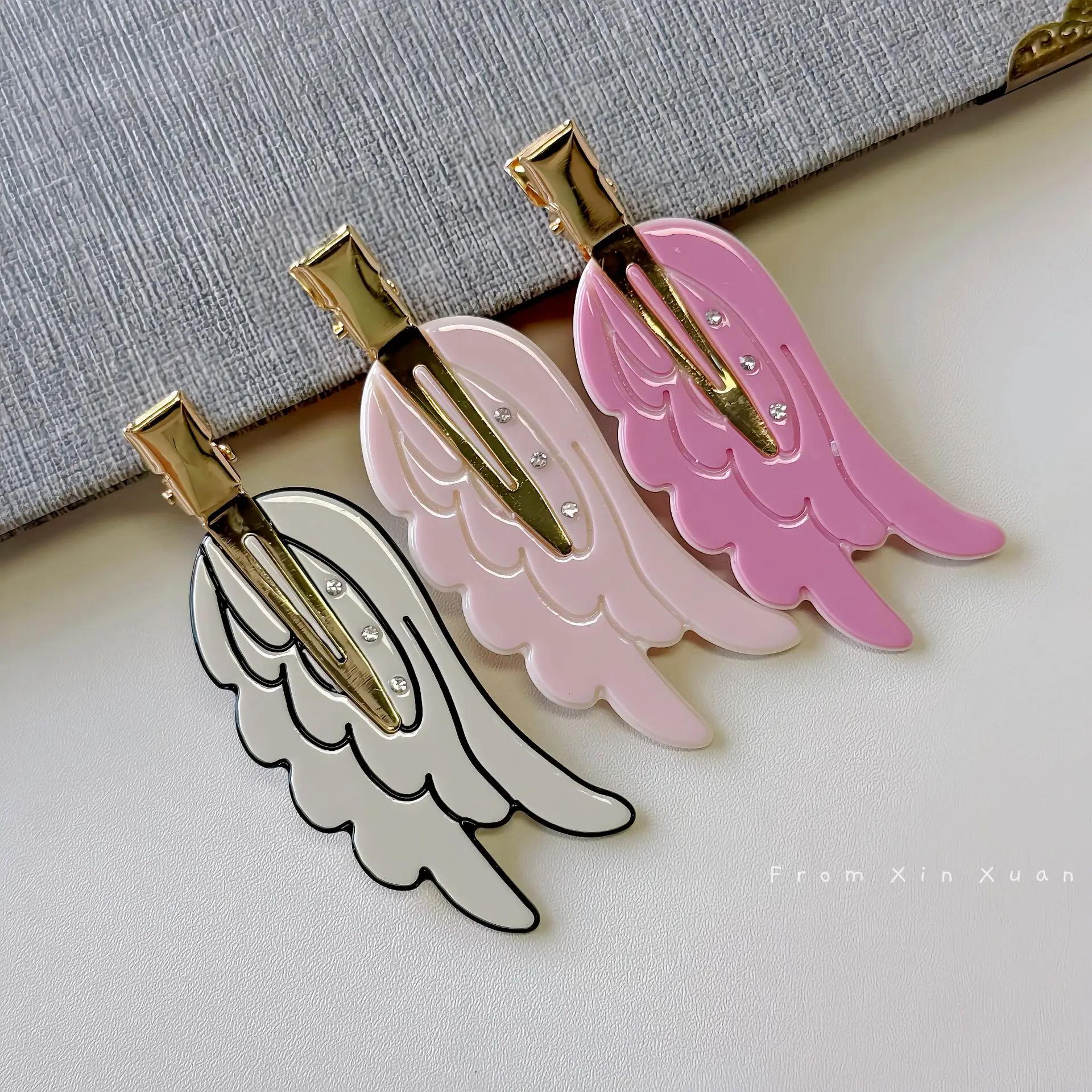 Hair Barrettes No Crease Cute Angel Wings Bright Plastic Korean Style Side Bangs Makeup Accessories for Women Daily