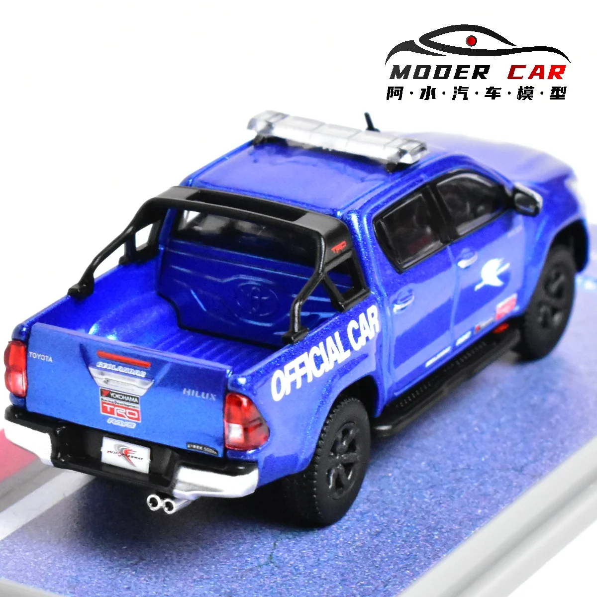 TW Tarmac Works 1:64 Hilux Pickup Truck Diecast Model Car