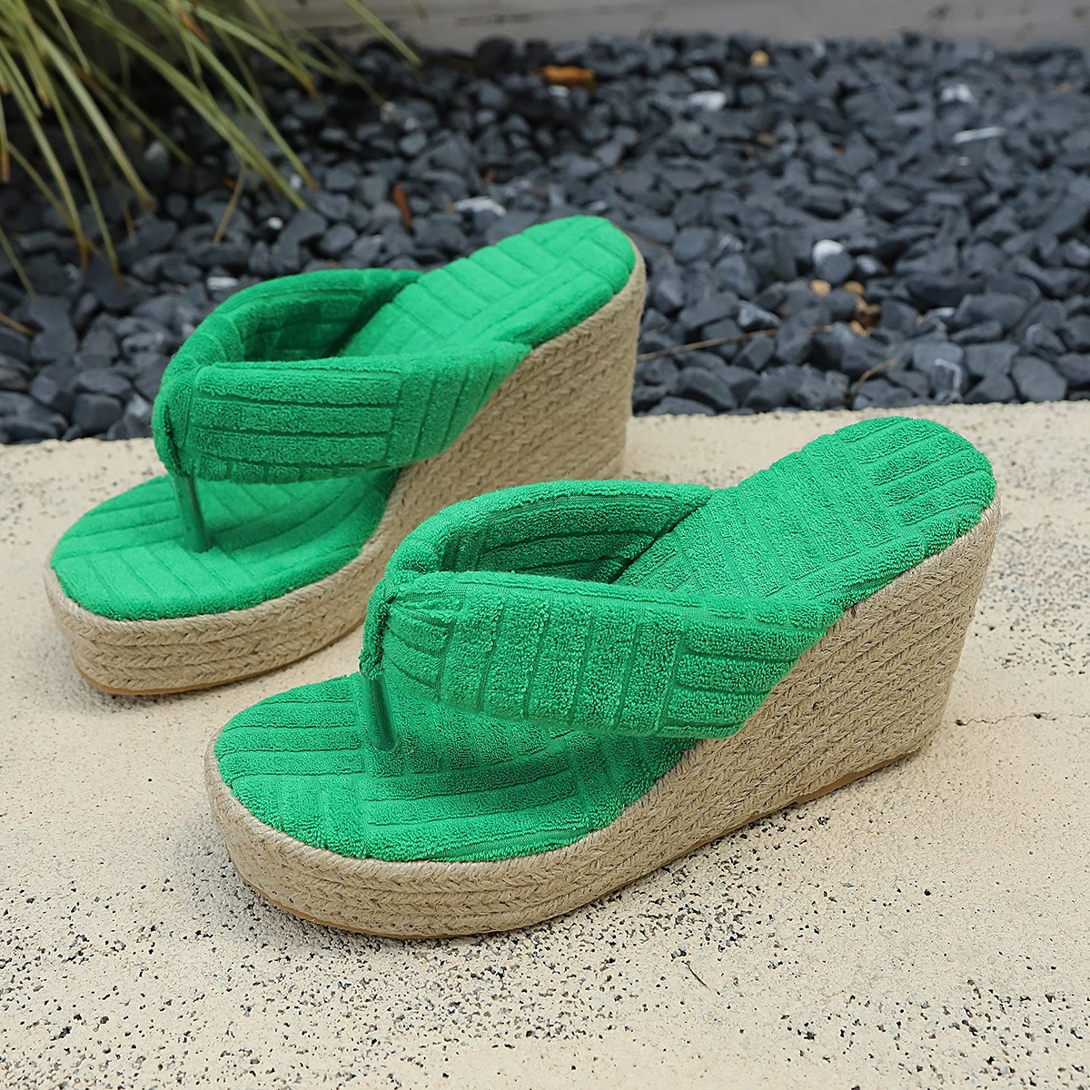 Summer New Women Wedge heel Fabric velvet Non-slip Wear-resistant flip-flops Slippers Skin-friendly and Comfortable sandals