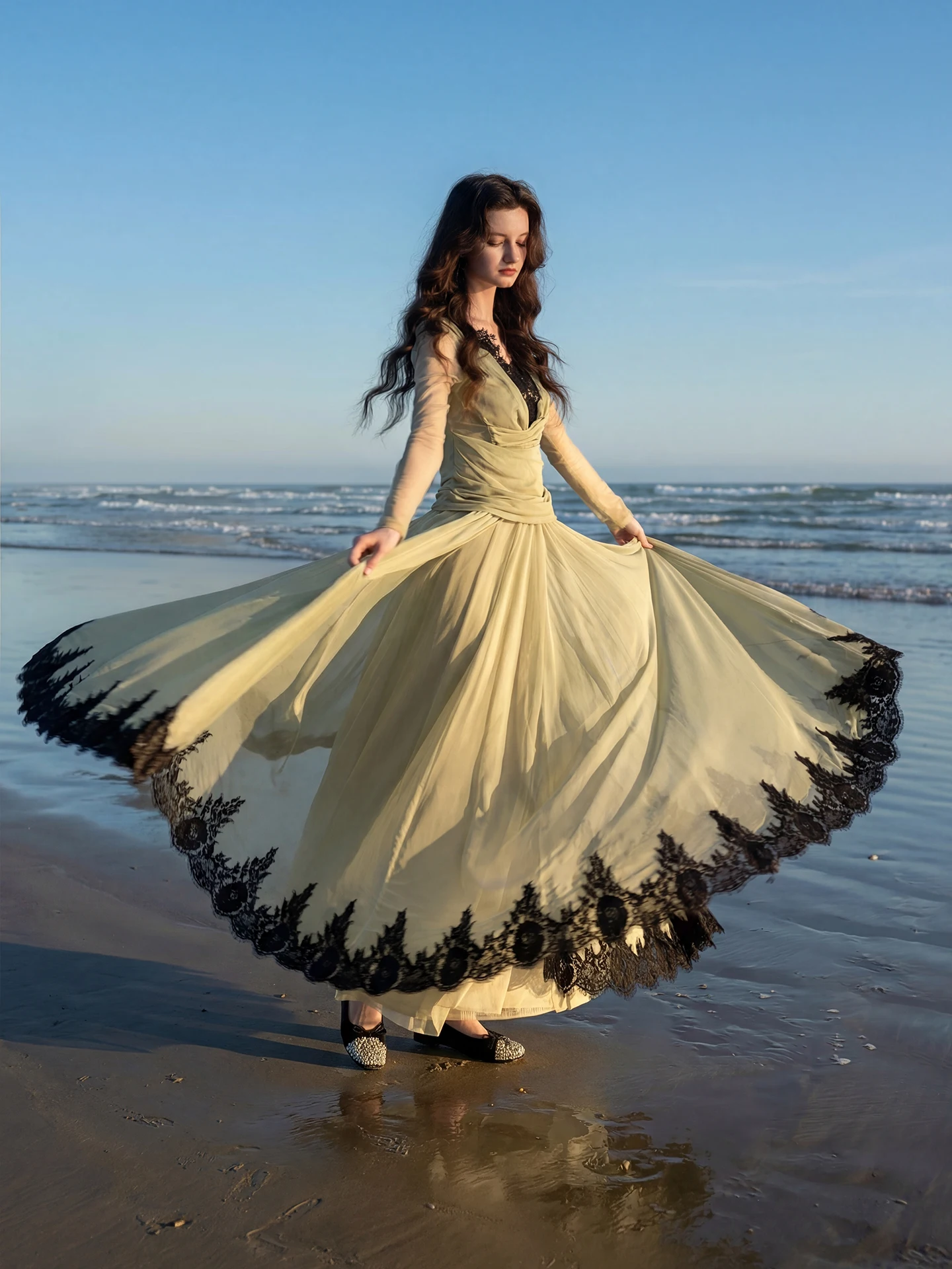 

Декоративный топ Ele Peter Pan Uncle's Holy Spirit Paper Aeement с кружевной цветочной вышивкой и плиссированной юбкой, длинный рукав