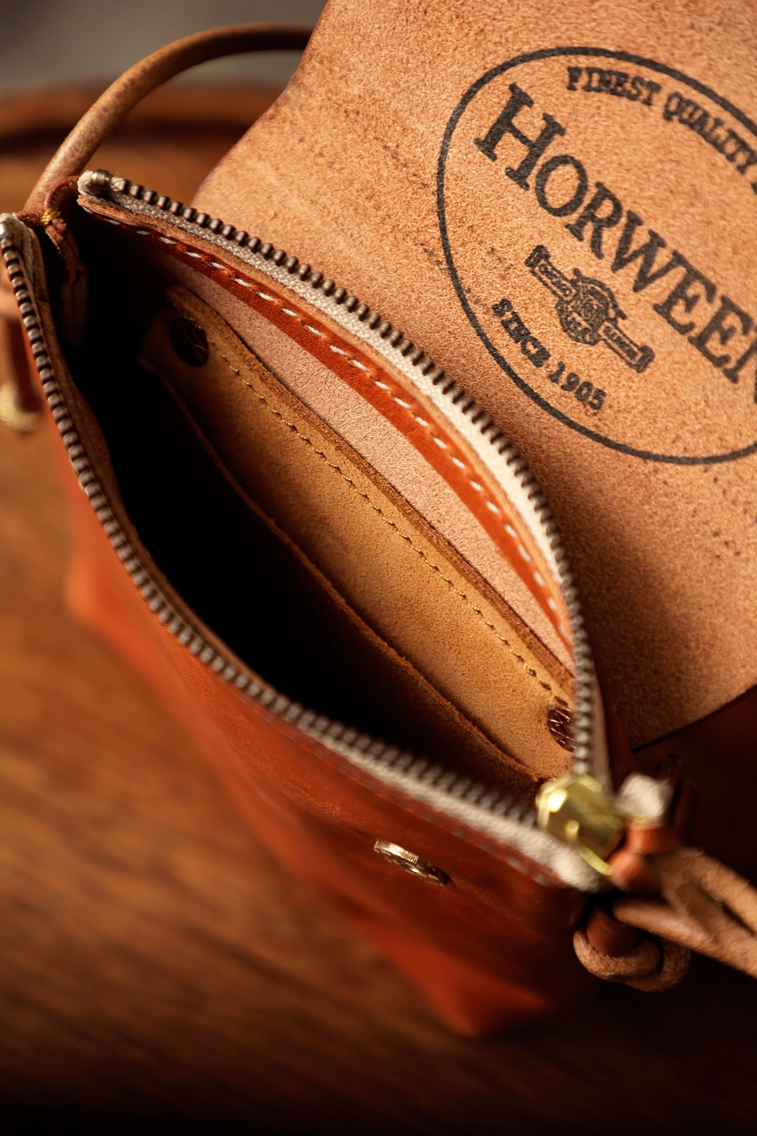 Outdoor brand vegetable tanned cowhide men's small phone shoulder bag fashion designer handmade genuine leather crossbody bag