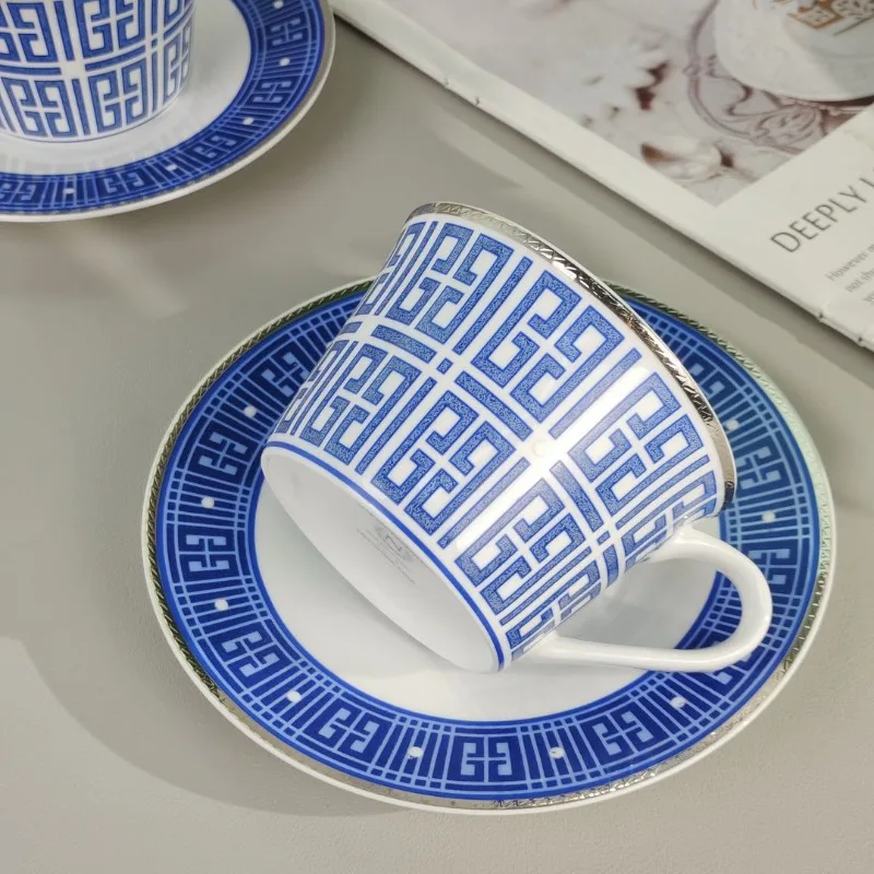 

Japanese Blue Cup and Plate Set Afternoon Tea Tableware Household Kitchen Ceramic 2 Cup and 2 Plate Gift Box tea cup set