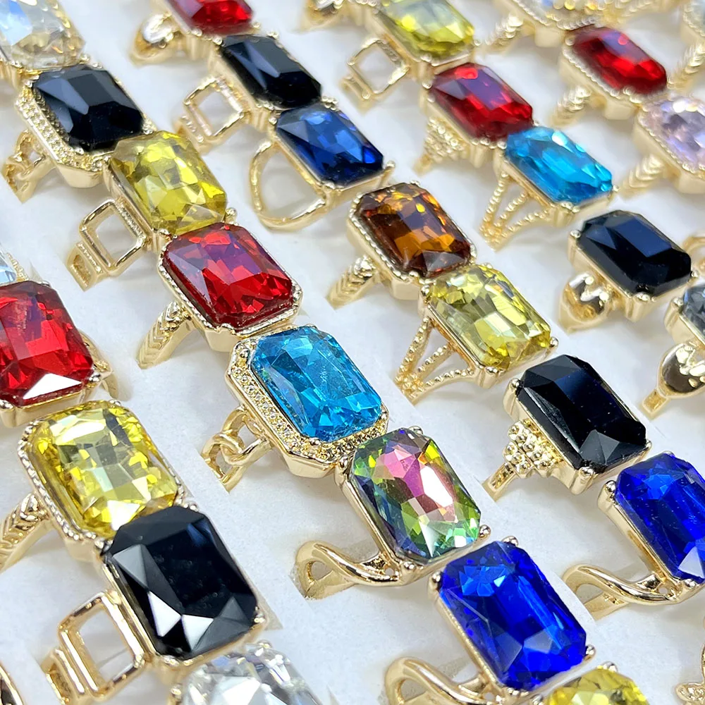 Wholesale Jewelry 50Pcs /Lot Women Rings Lots Fashion Female Jewelry Accessories Store Bulks Packs Multiple Styles