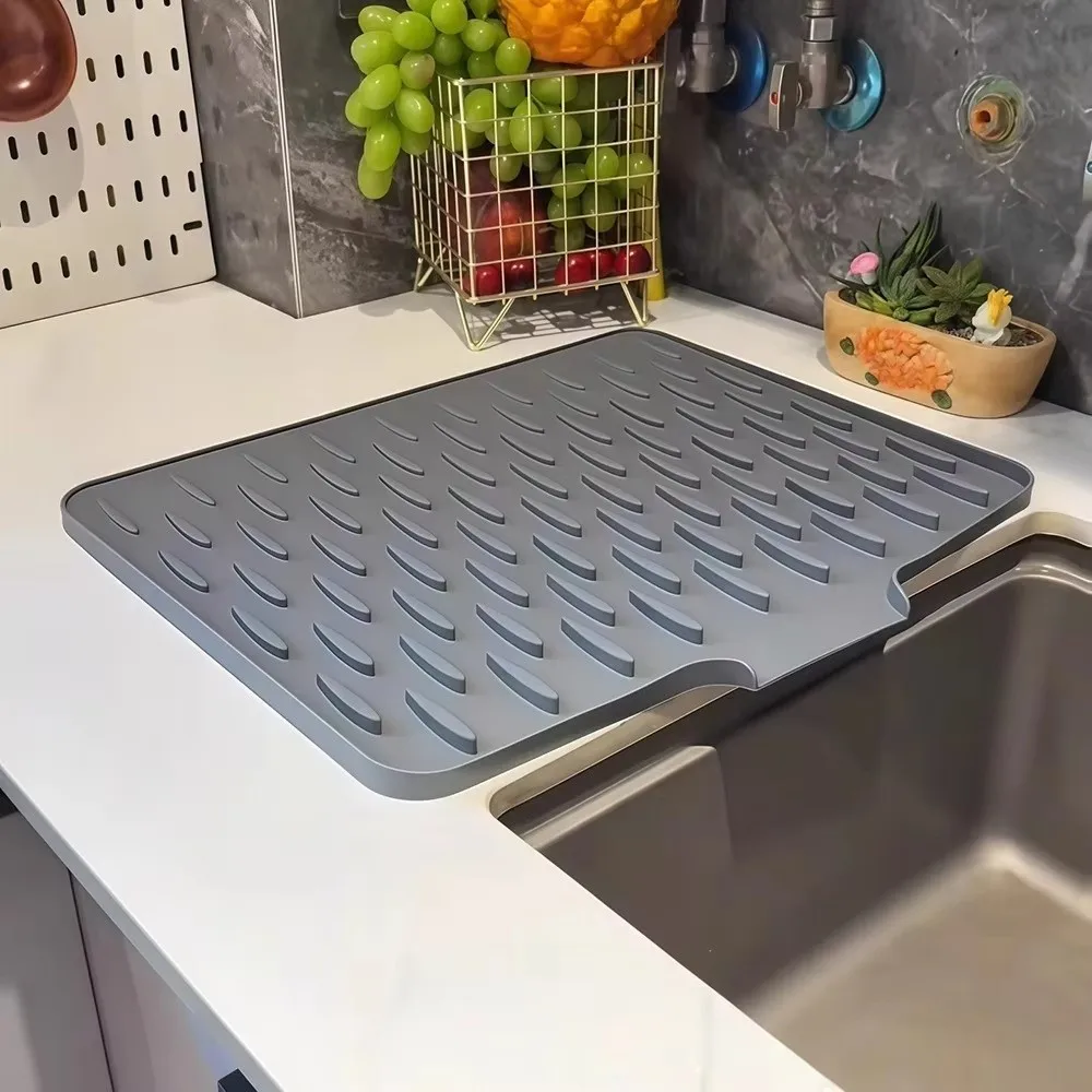 Silicone Kitchen Drainage Mat Heat Resistant Non-Slip Base Countertop Drain Mat Sloped Multi-Function Cutting Board Pad