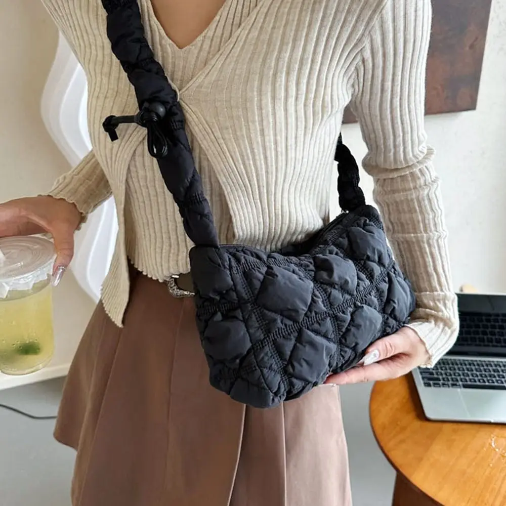 Elegant Quilted Cloud Bag for Women Handbag Hobo Designer Bag Ruched Shoulder Crossbody Bags Casual Pleated Bubbles Tote Purse