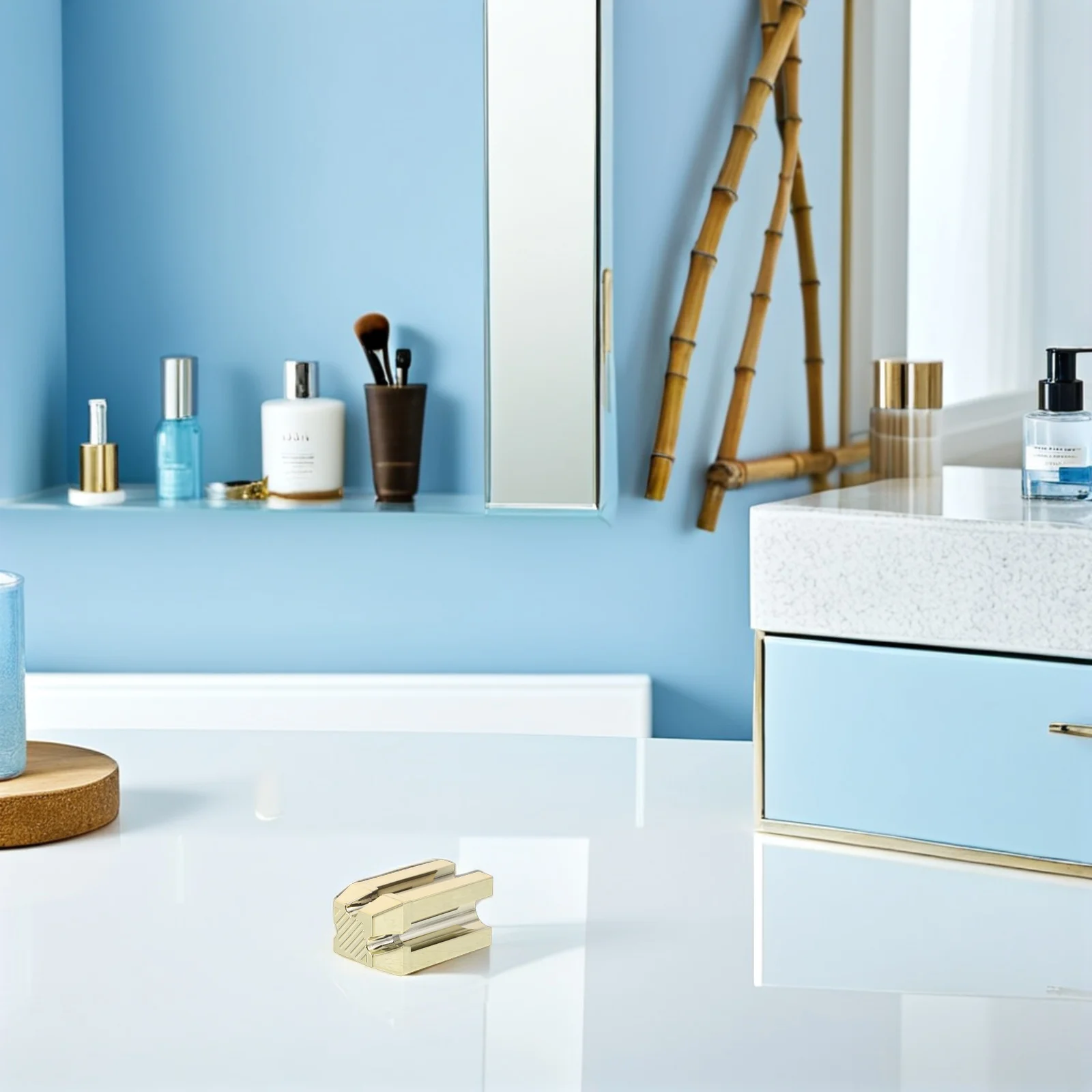 

2Pcs Gold Makeup Sharpener for Eyebrow Pencils Four-Sided Sharpening Tool with Flat Tip Auxiliary Precision Brow Shaping Compact