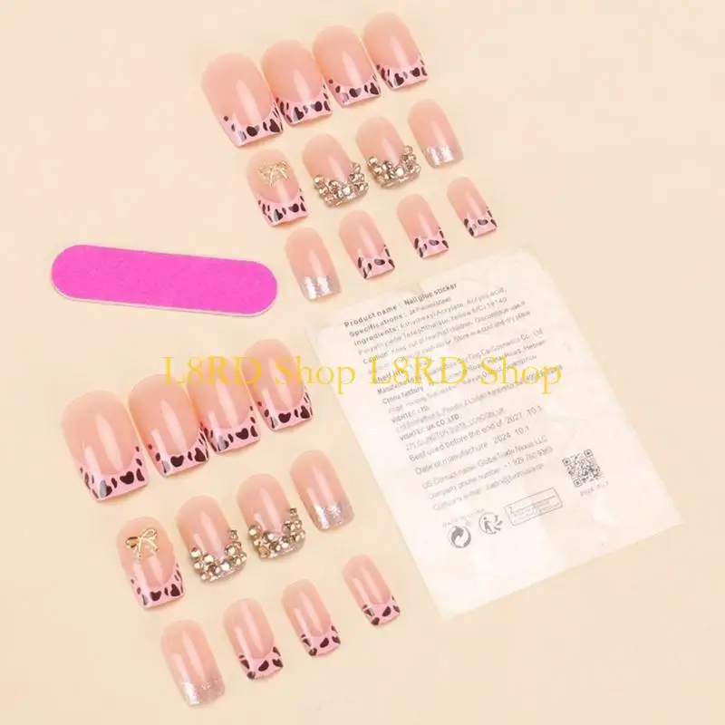 L8rd 24pcs Square Short Faux Français Presse mignonne sur bâton clous sur manucure clou avec des