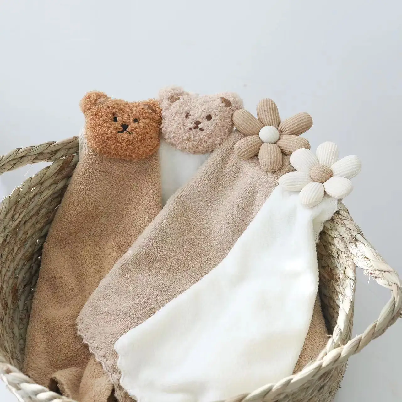 

ins bear soft plush absorbent baby hand towel cartoon cute handkerchief non-stick cleaning towel