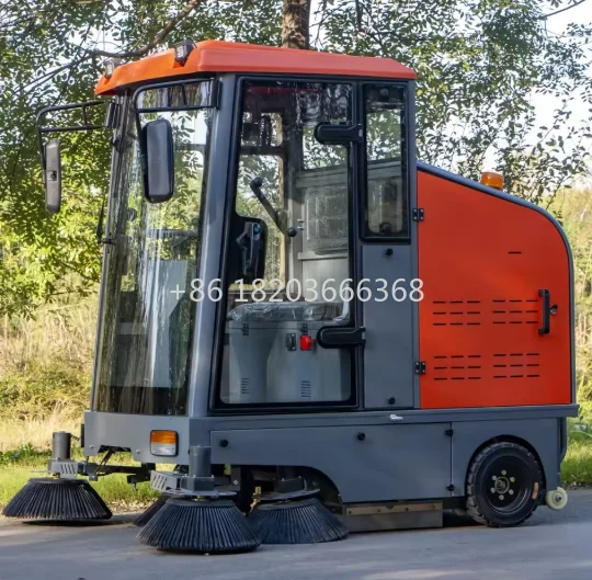 Customized Zero Emission Electric Street Sweeper Quiet Operation For Indoor/Outdoor Use