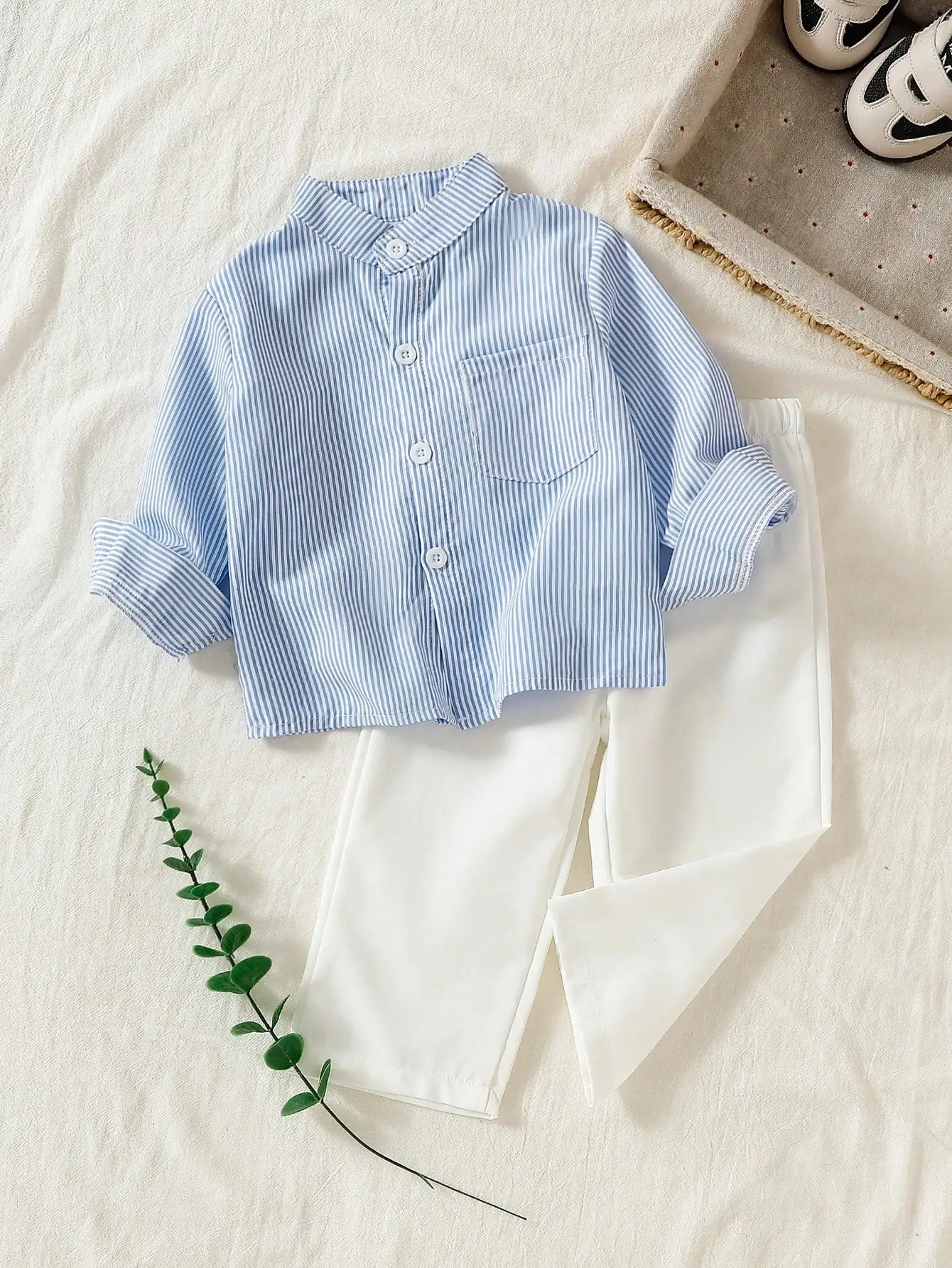 Two-Piece baby Boy Striped Mock Turtleneck Casual Shirt with Pockets and White Trousers, Vacation-Style Versatile College Casual