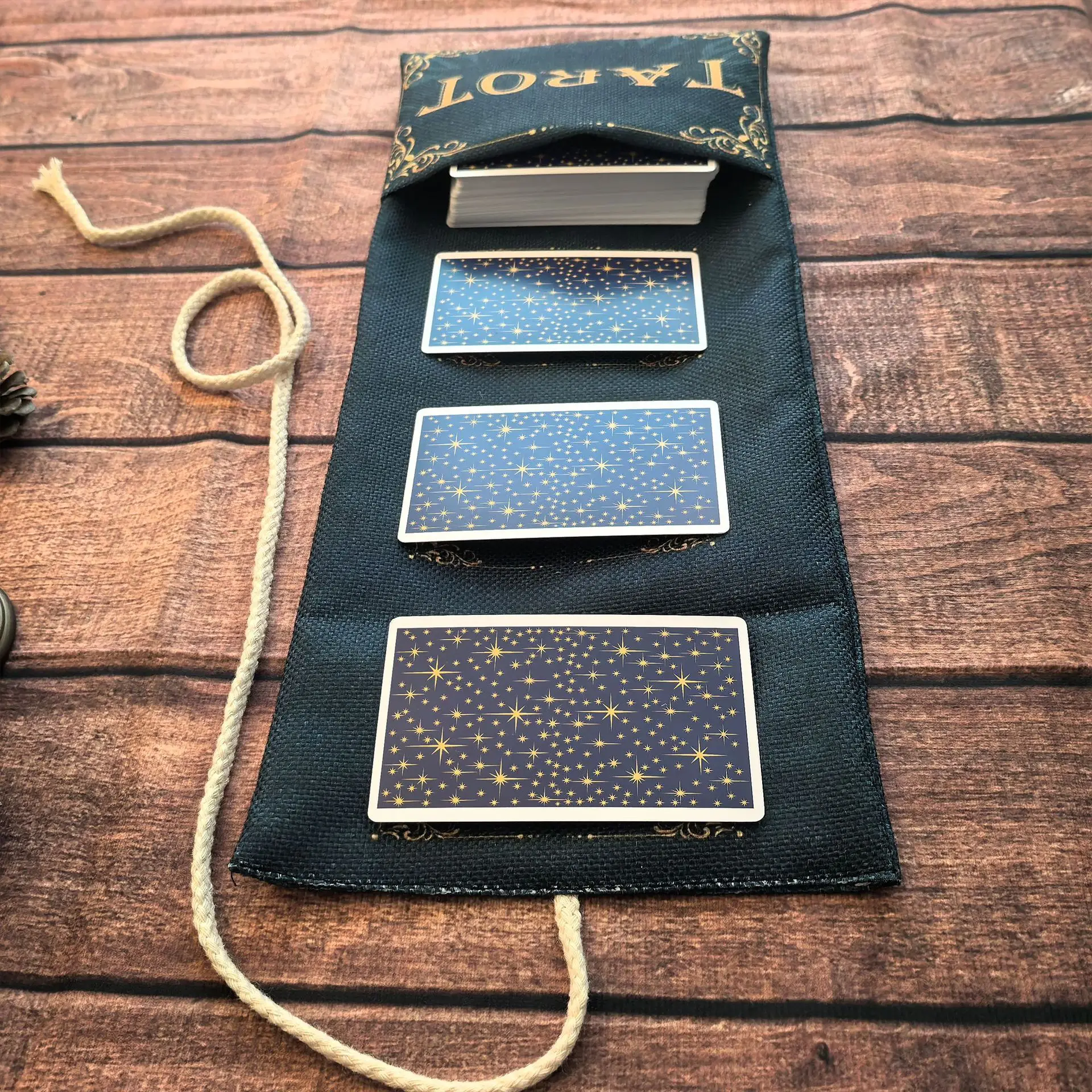 Vintage Tarot Card Pouch Foldable Tarot Spread Cloth 2-in-1 Tarot Card Storage Bag