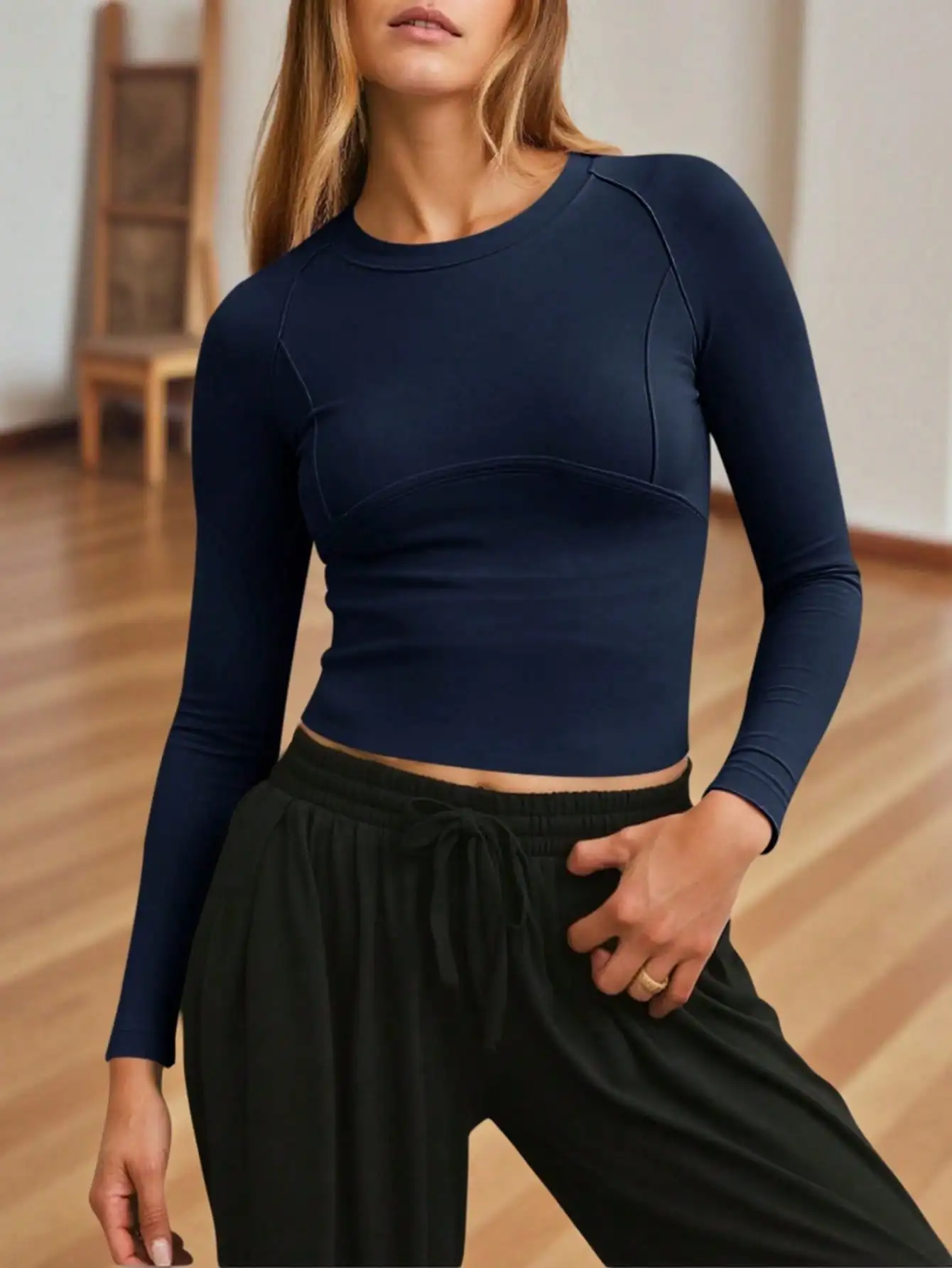 

Fisoew Women Cropped Yoga Top Long Sleeve Fitted Workout Shirt Activewear y2k top