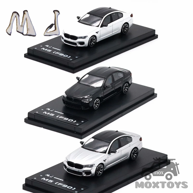 

Модели MJ 1:64 Mk6 F90 M5 Жемчужно-белый/глянцевый черный/бриллиантовый серебристый Limited999, литая под давлением модель автомобиля
