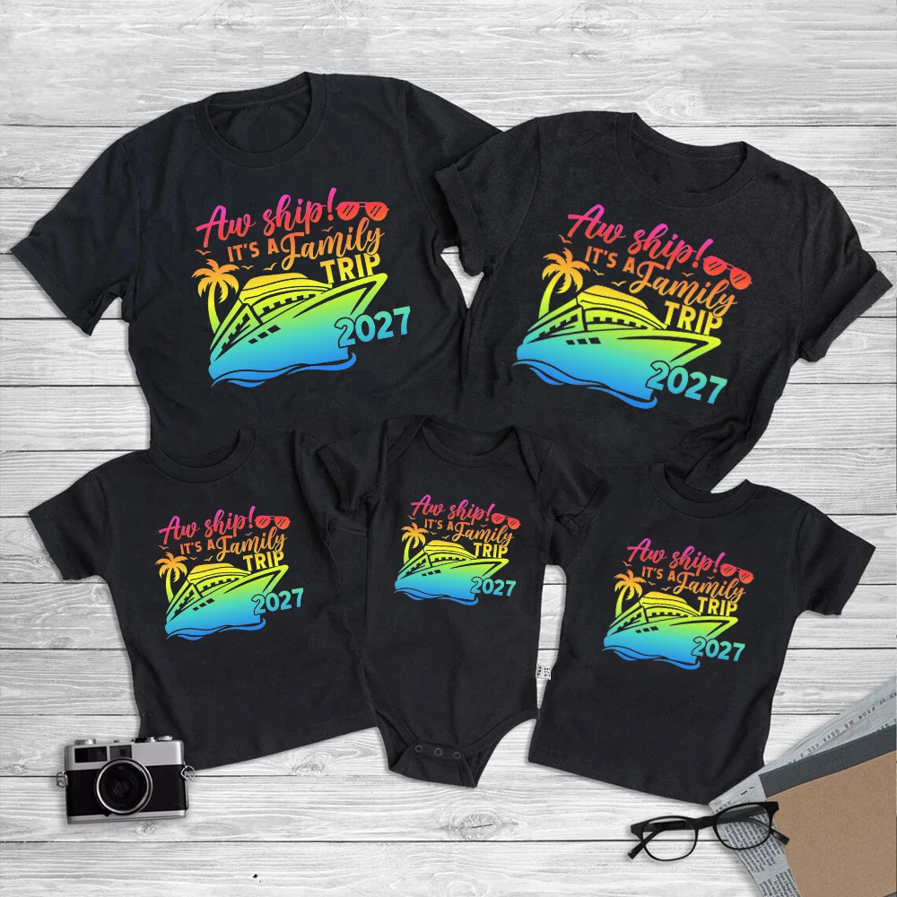 2027 Family Cruise Matching Tshirts Aw Ship It's A Family Trip Print Black Tops Look Dad Mom Me Baby Bodysuit Vacation Clothes