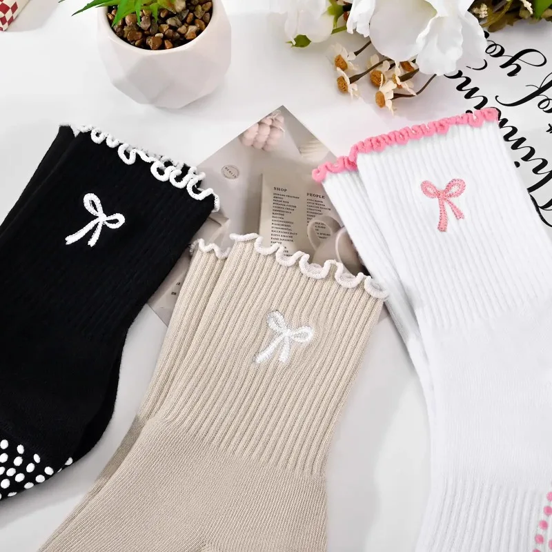 Professional Yoga Socks, Cotton Strap Silicone Anti Slip Pilates Fitness Dance Floor Socks view 5