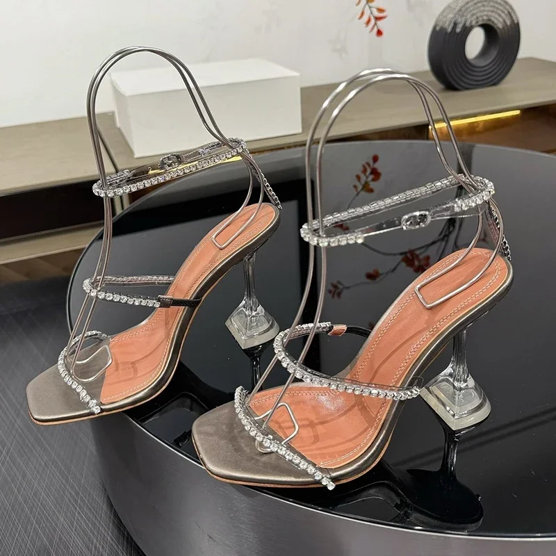 Прозрачные сандалии из ПВХ с квадратным носком и чашкой на каблуке с ремешком на щиколотке, женские сандалии на высоком каблуке с кристаллами, летние модные вечерние туфли-лодочки для банкета