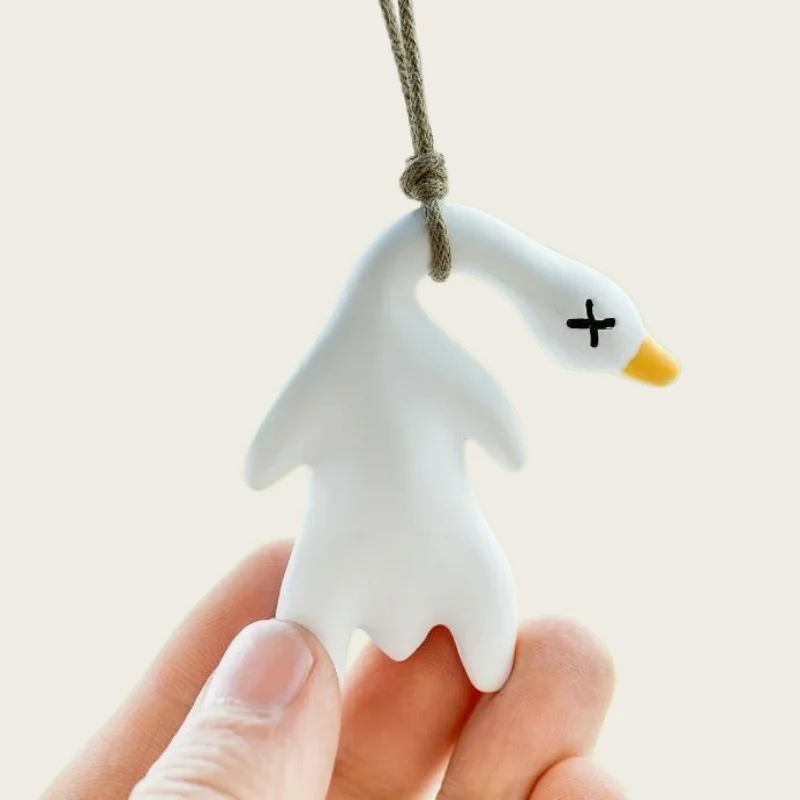 2Pcs Fashion UV Photochromic Color Change Duck Keychain Cute Cartoon Goose Pendant Decor For Bag Car Keyrings image 3