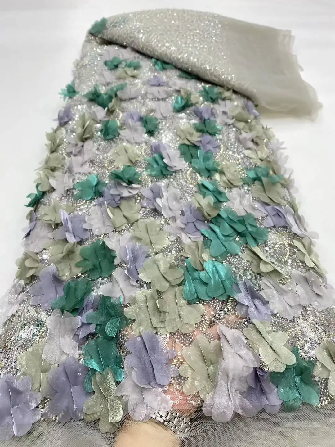 Latest African 3D Flower Lace Fabric Embroidery French Mesh Lace Fabric With Sequins Groom Nigerian Tulle Lace For Party Dress