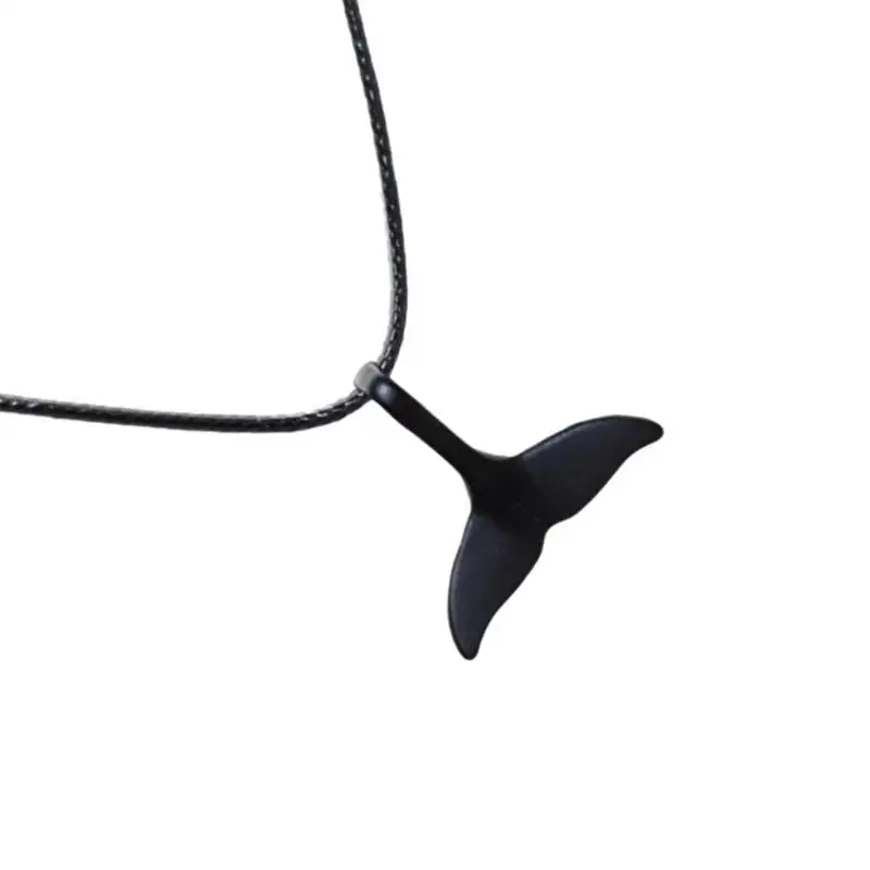 31BB Stylish Ocean Inspired Dolphin Tail Pendant Necklace Metal Clavicle Chain Jewelry Everyday Punk Fashion Gift For Her
