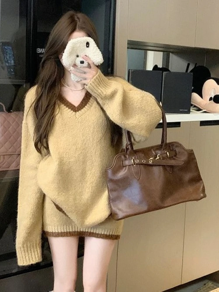 

Vintage Knitted Sweater V-neck Women Long Sleeved Two-piece Set Autumn Winter Slim Fit New Design Mini Skirt 2025 Retro Suit