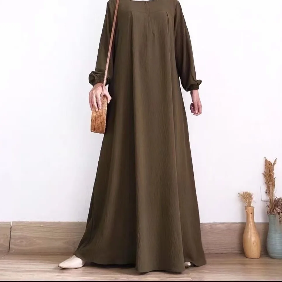 2023 new solid color long sleeved zipper round neck dress Muslim long skirt factory batch