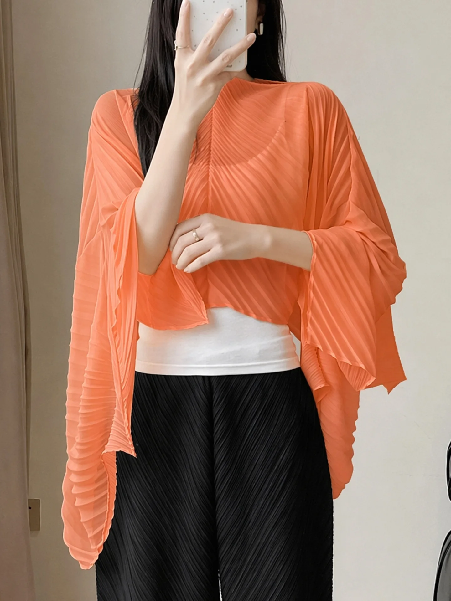 Summer New Loose Shoulder Style Women's Sun Protection Clothing Thin Fashionable Folded Cover up Casual Pure Color T-shirt